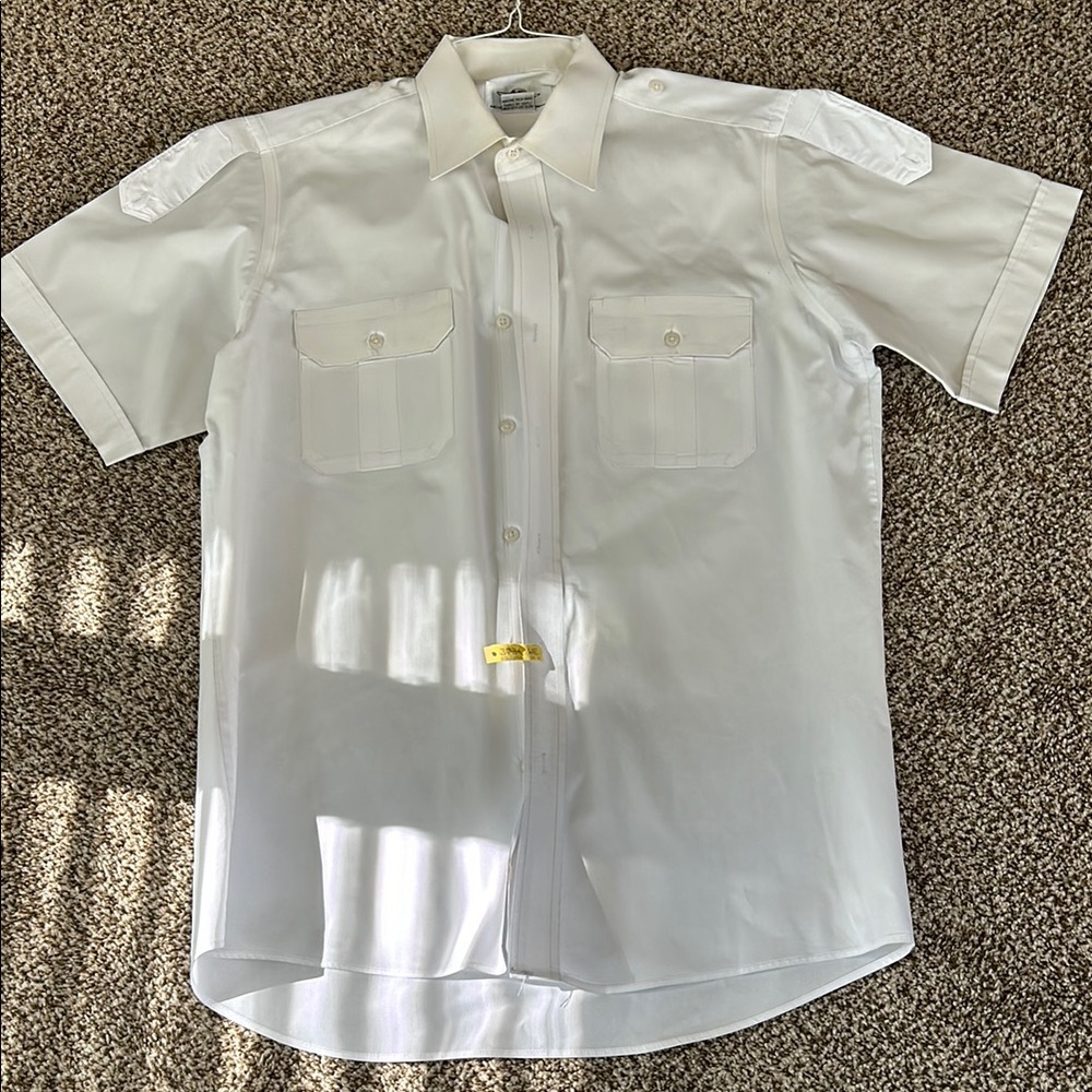 Men's White Short Sleeve Shirt